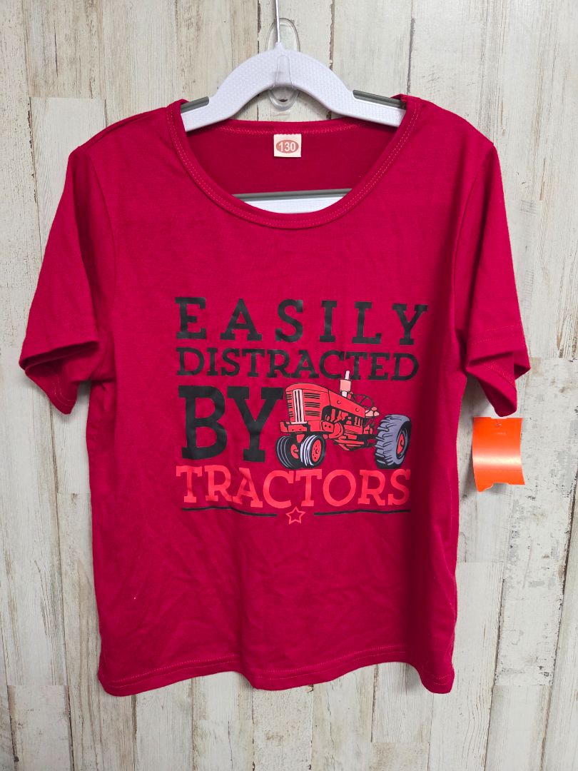 RED DISTRACTED BY TRACTORS TEE, BOYS 6/7