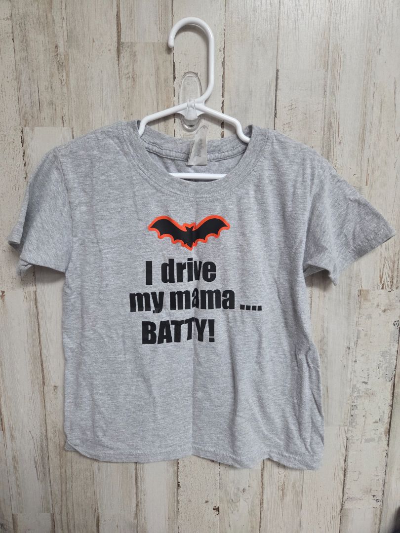 GREY GILDAN DRIVE MAMA BATTY TEE, BOY 5