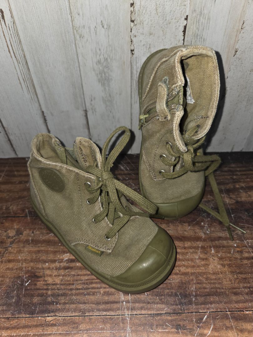 OLIVE PALLADIUM HI TOP SNEAKERS, SHOES 8.5