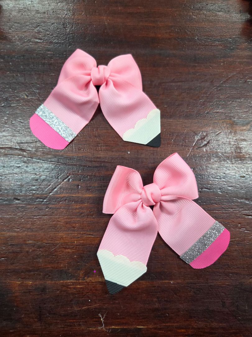 Pink 2pc small pencil bows