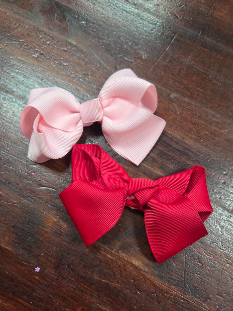 Pink/red 2pc small bows