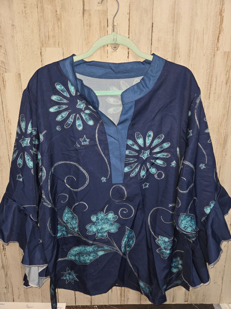 NAVY FLORAL NOTCH TOP, LADIES 2X