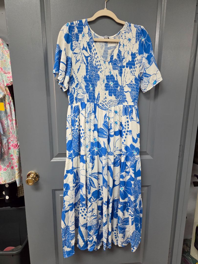 BLUE/WHITE PALAGRAM SMOCKED FLOWER MAXI DRESS, LADIES L