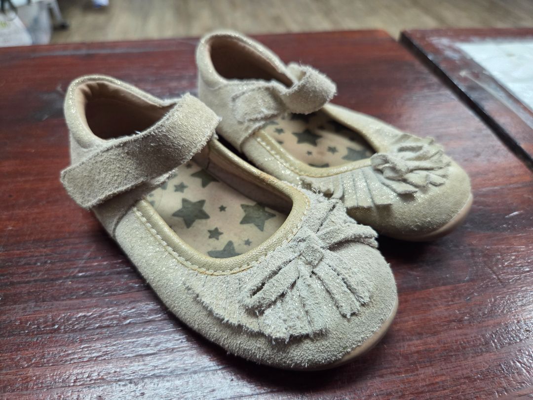 TAN LIVIE & LUCA SPARKLE FLATS, SHOES 9