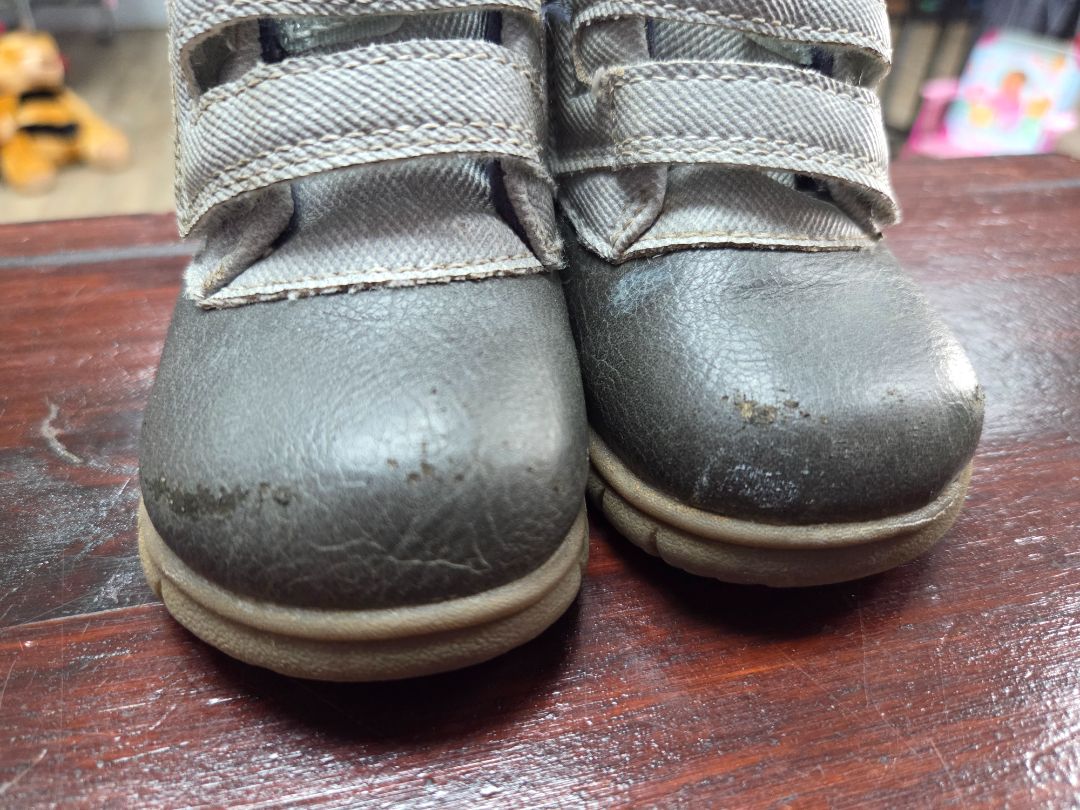 grey carters velcro boots, shoes 3 *some scuffing at toes*