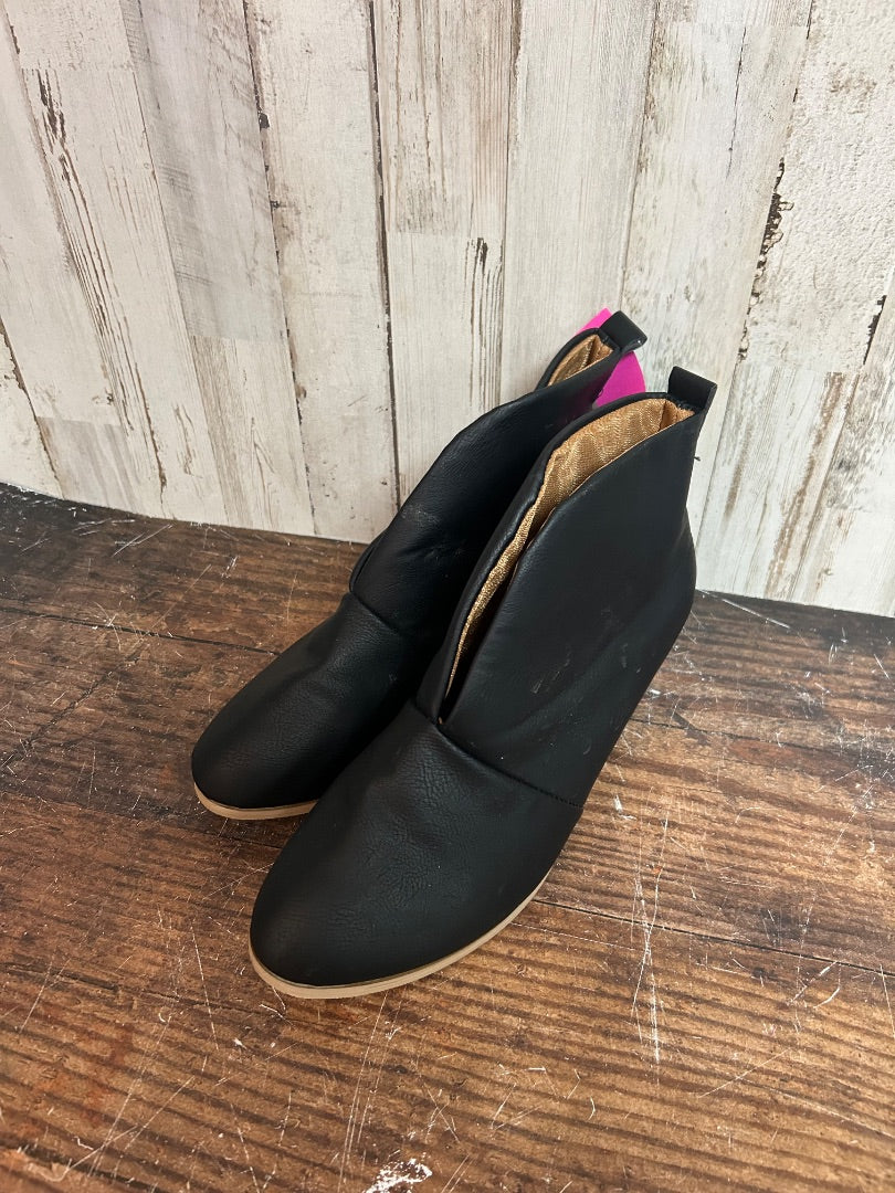 BLACK ANKLE BOOTS, SHOES A7
