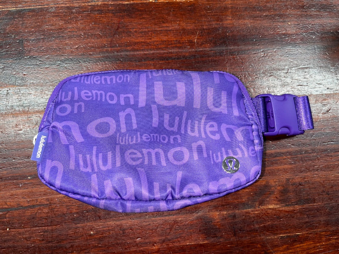 PURPLE LULULEMON LOGO BELT BAG