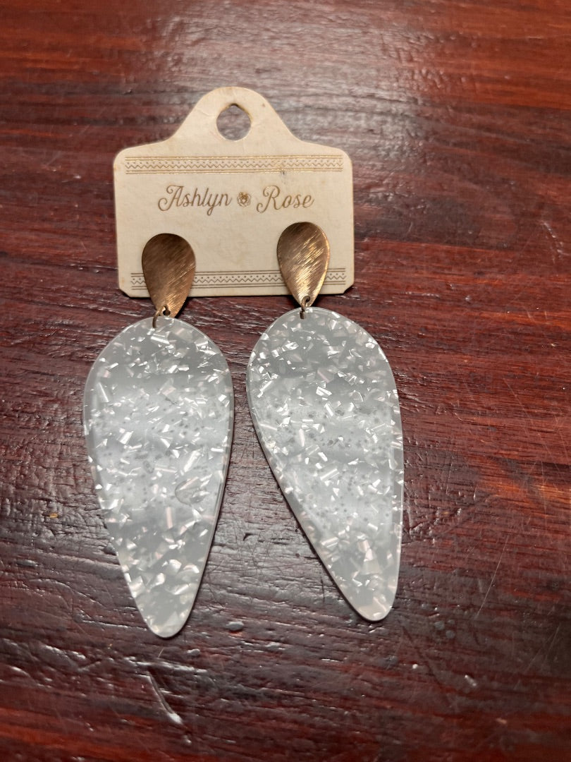 WHITE/GOLD ASHLYN ROSE LARGE TEARDROP PLASTIC EARRINGS