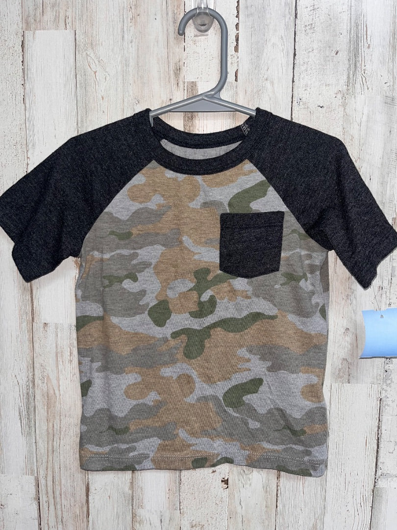 GREY OLD NAVY CAMO POCKET RAGLAN, BOY 3T