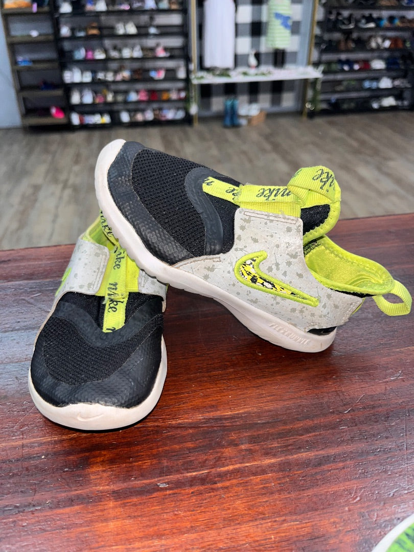LIME/GREY NIKE SLIP ON SNEAKERS, SHOES 10