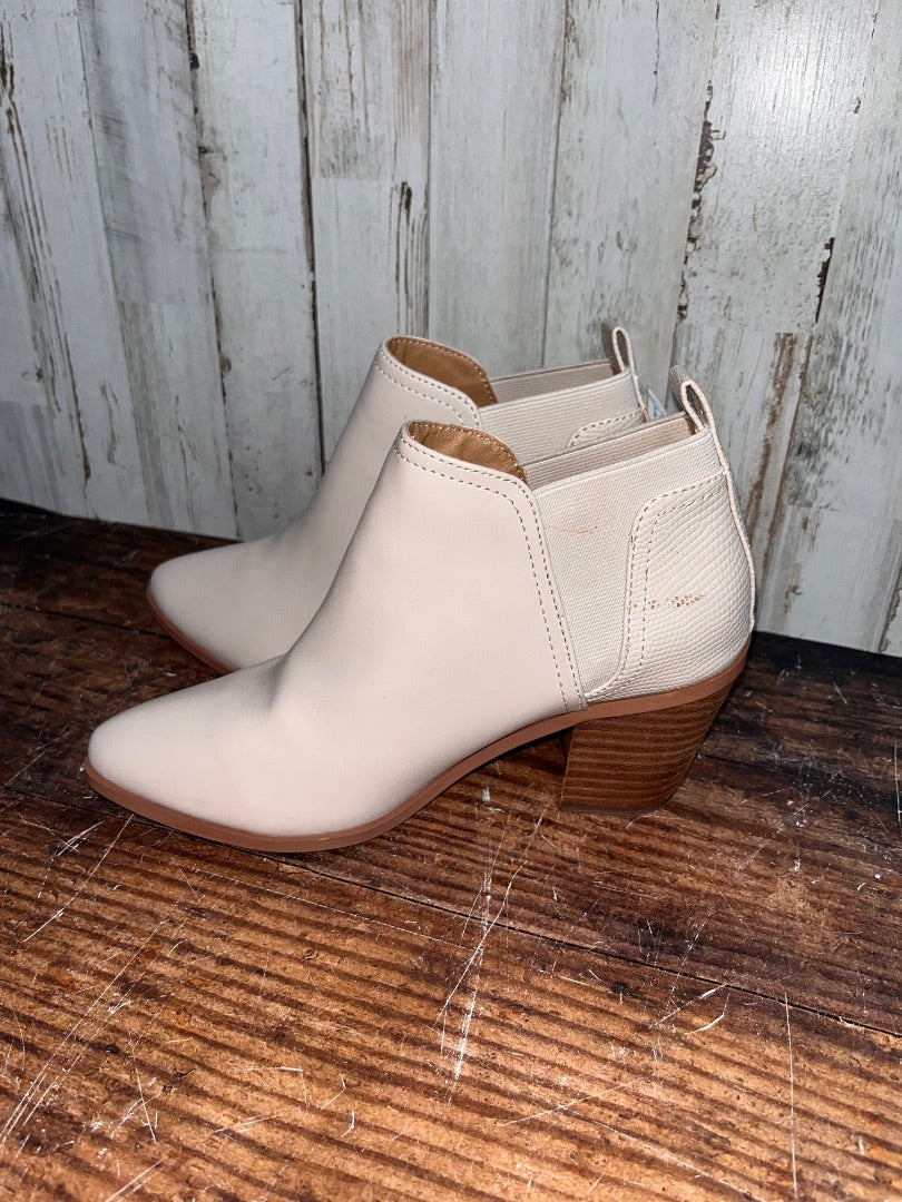 BONE DOLCE VITA ANKLE BOOTS, SHOES A6.5