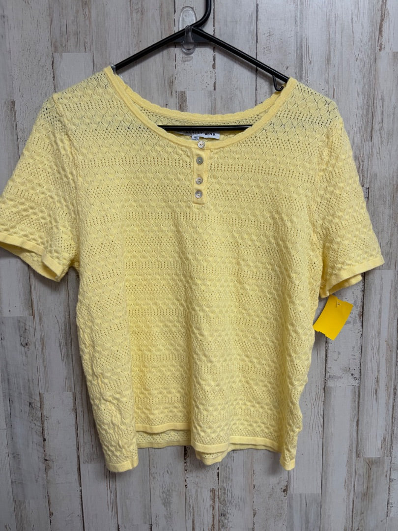 YELLOW CELEBRITY PINK KNIT BUTTON TOP, LADIES 2X