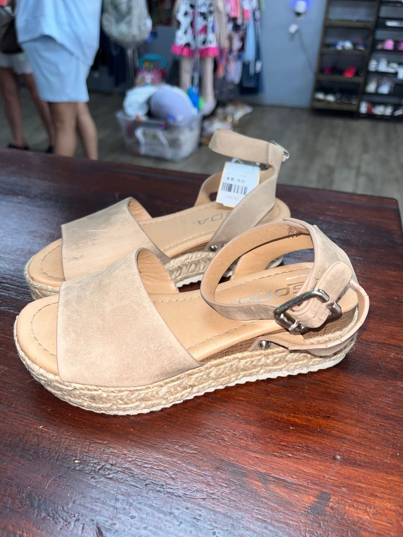 TAN SODA STRAW HEEL PLATFORM SANDALS, SHOES 12