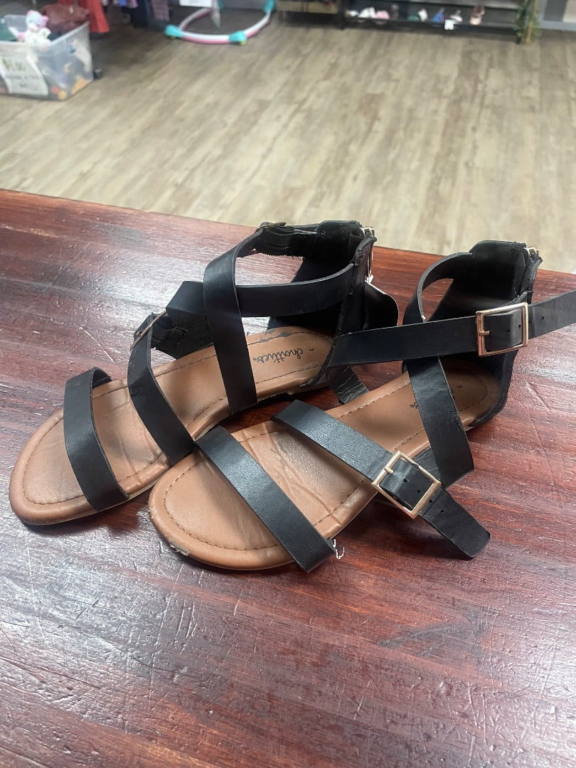 BLACK CHATTIES ANKLE STRAP SANDALS, SHOES Y3