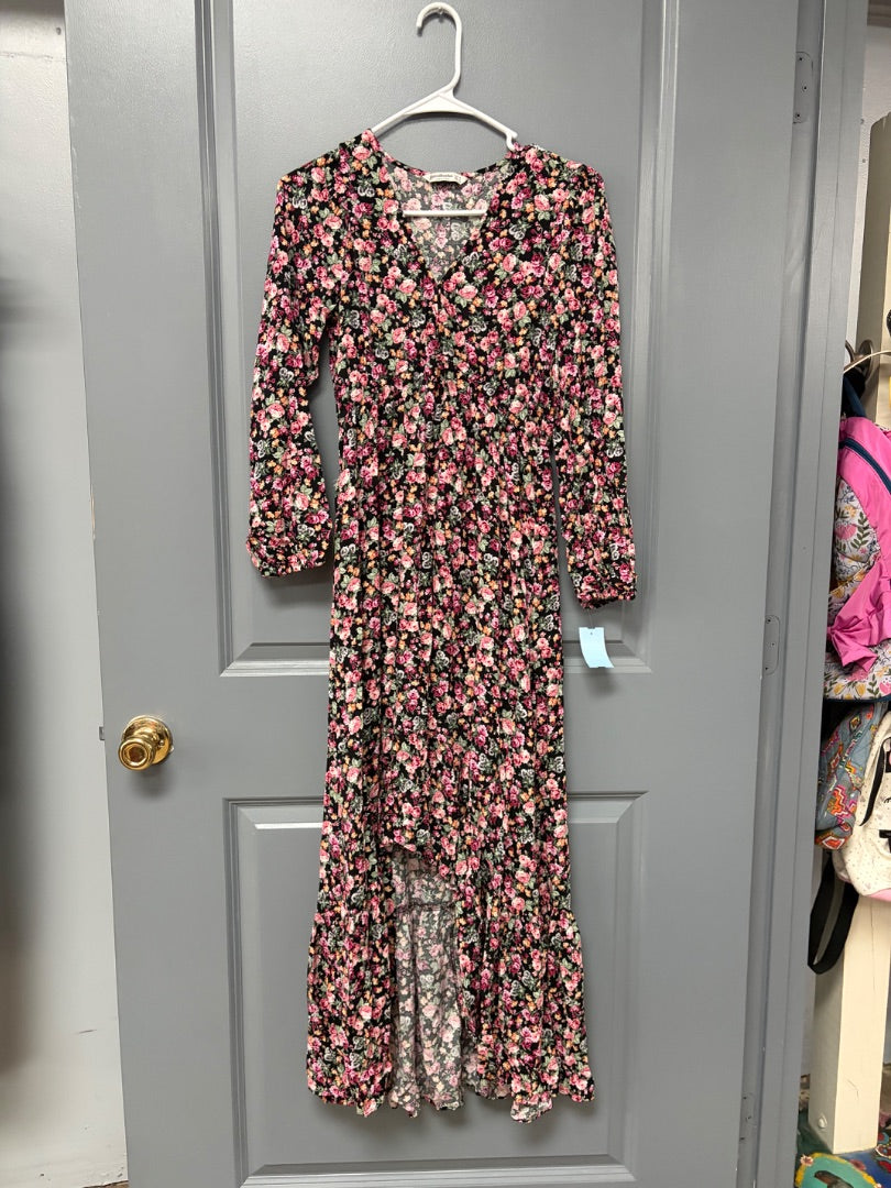 BLACK STRADIVARIOUS FLORAL HI LOW DRESS, LADIES M