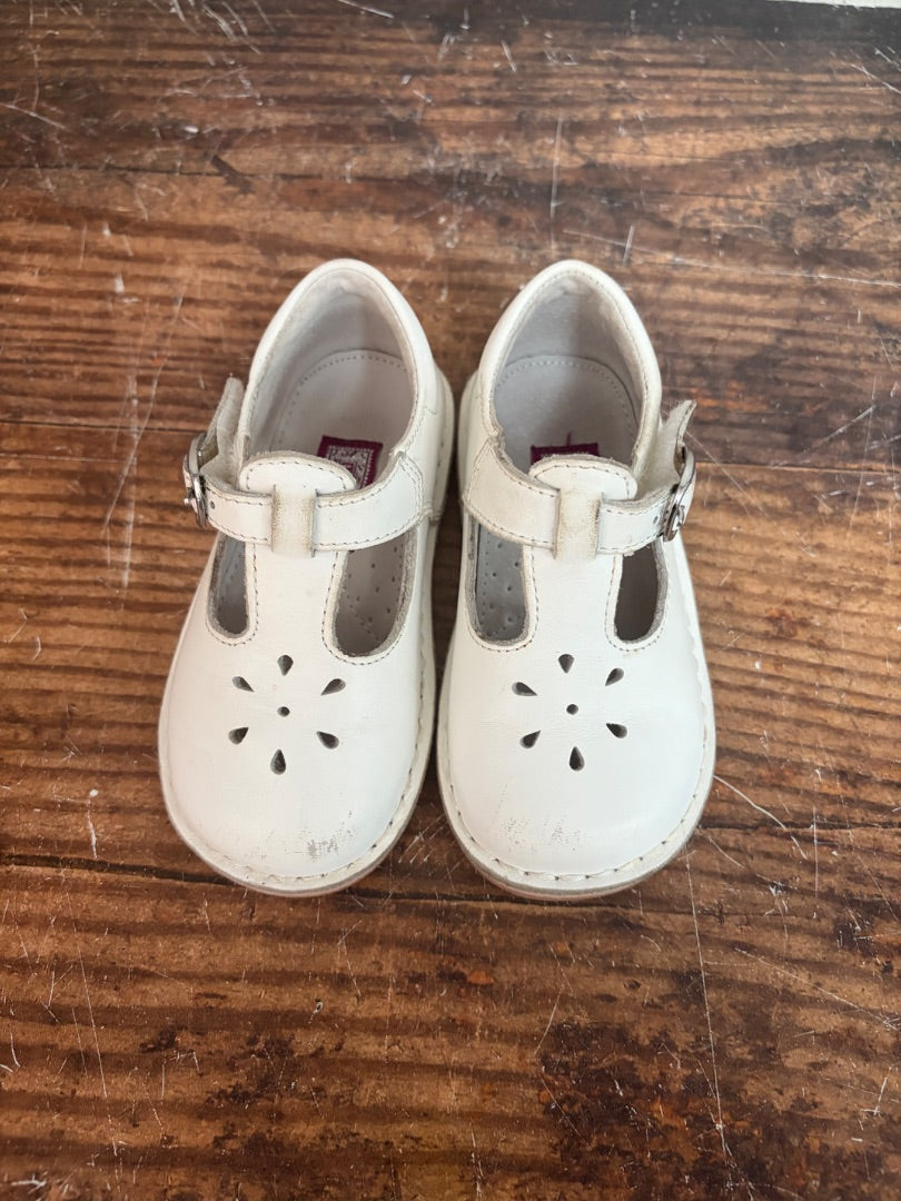 WHITE LA MOUR MARY JANES, SHOES 7
