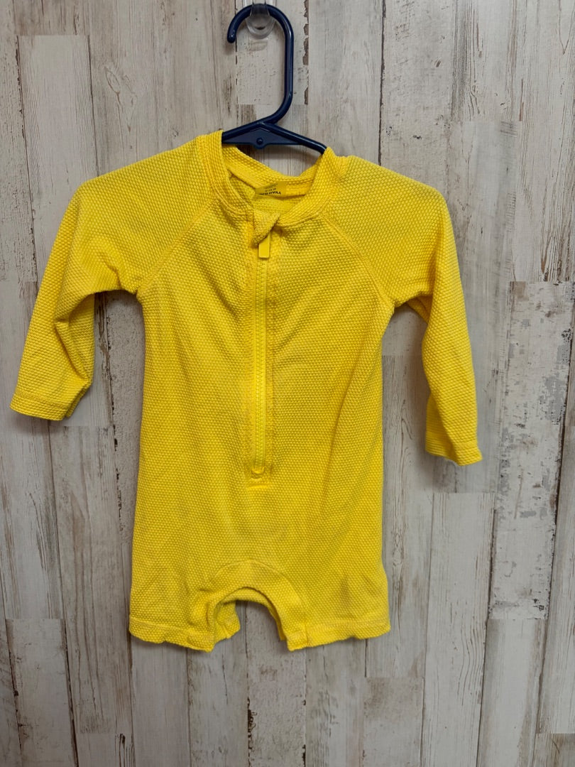 YELLOW OLD NAVY TEXTURED SWIM, BOYS 6/12M
