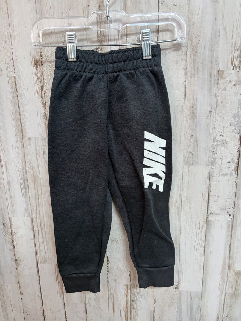 GREY NIKE LOGO PANTS, BOYS 3T