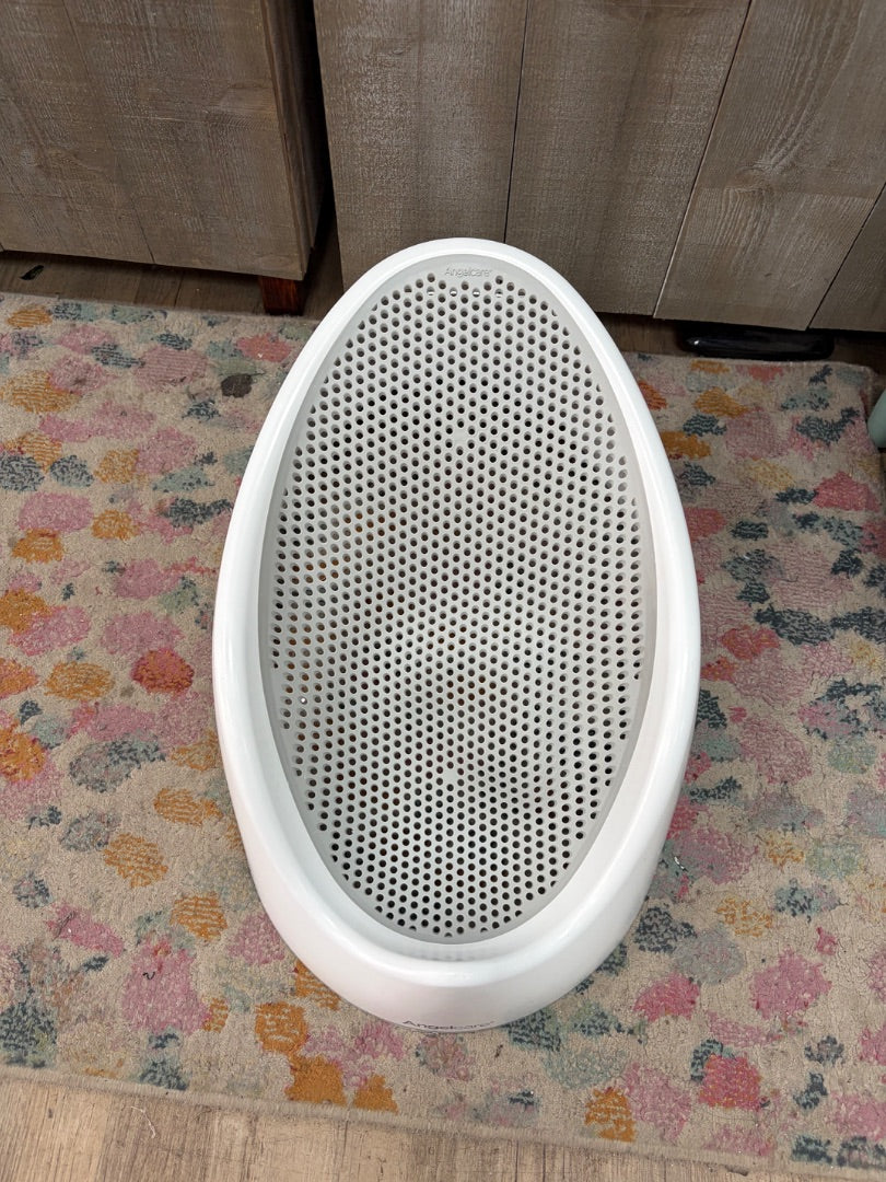 WHITE/GREY ANGELCARE BATH SEAT