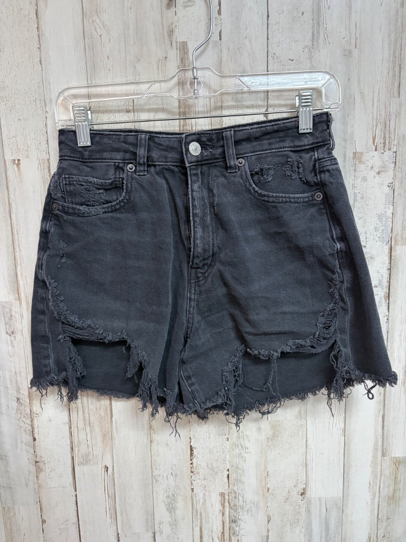 BLACK AMERICAN EAGLE SZ4 DISTRESS SHORTS, LADIES S