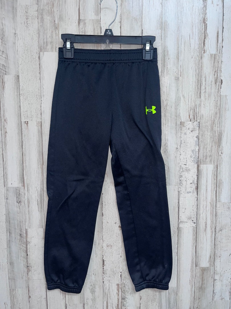 BLACK UNDER ARMOUR DRY FIT JOGGERS, BOY 7