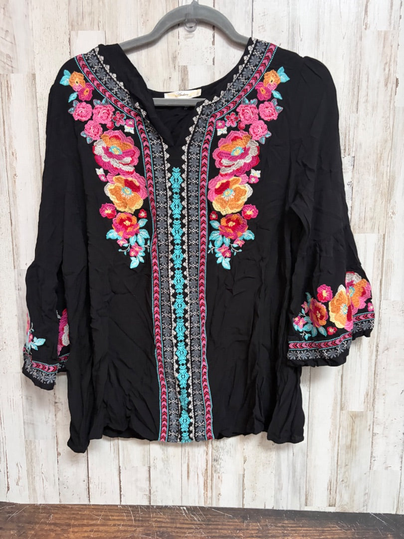 BLACK ANDREE EMBROIDERED TOP, LADIES L