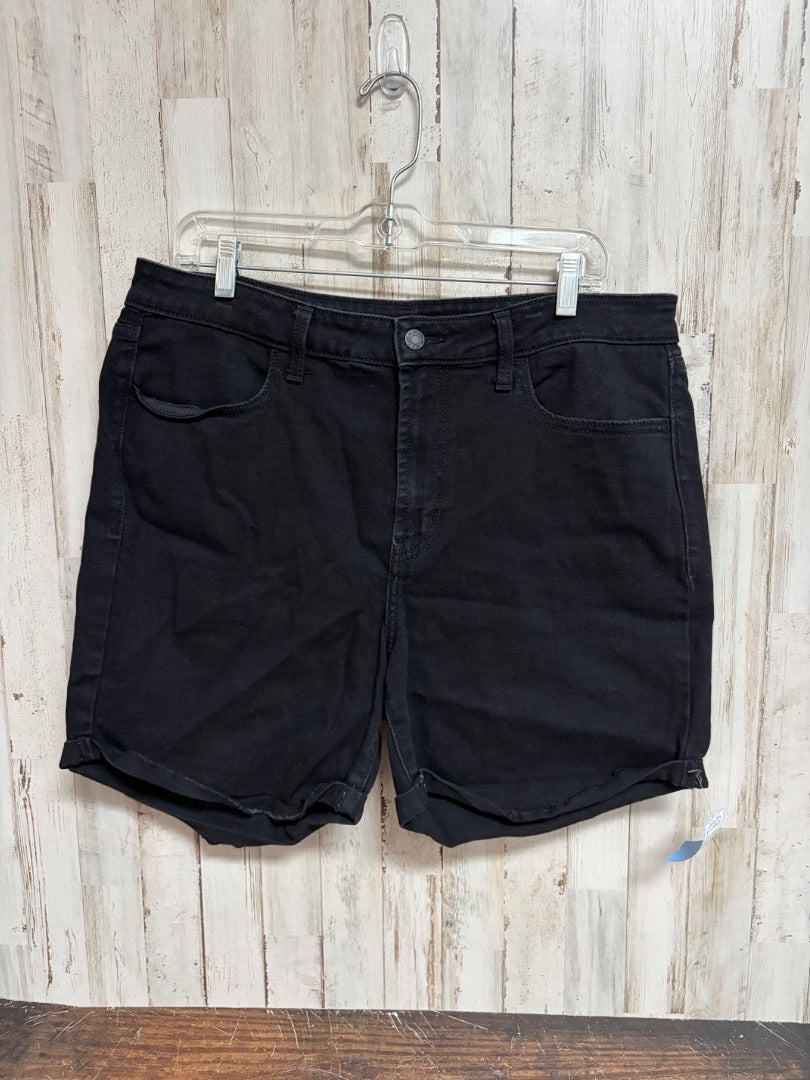 BLACK OLD NAVY SZ 14 CUFF SHORTS, LADIES XL
