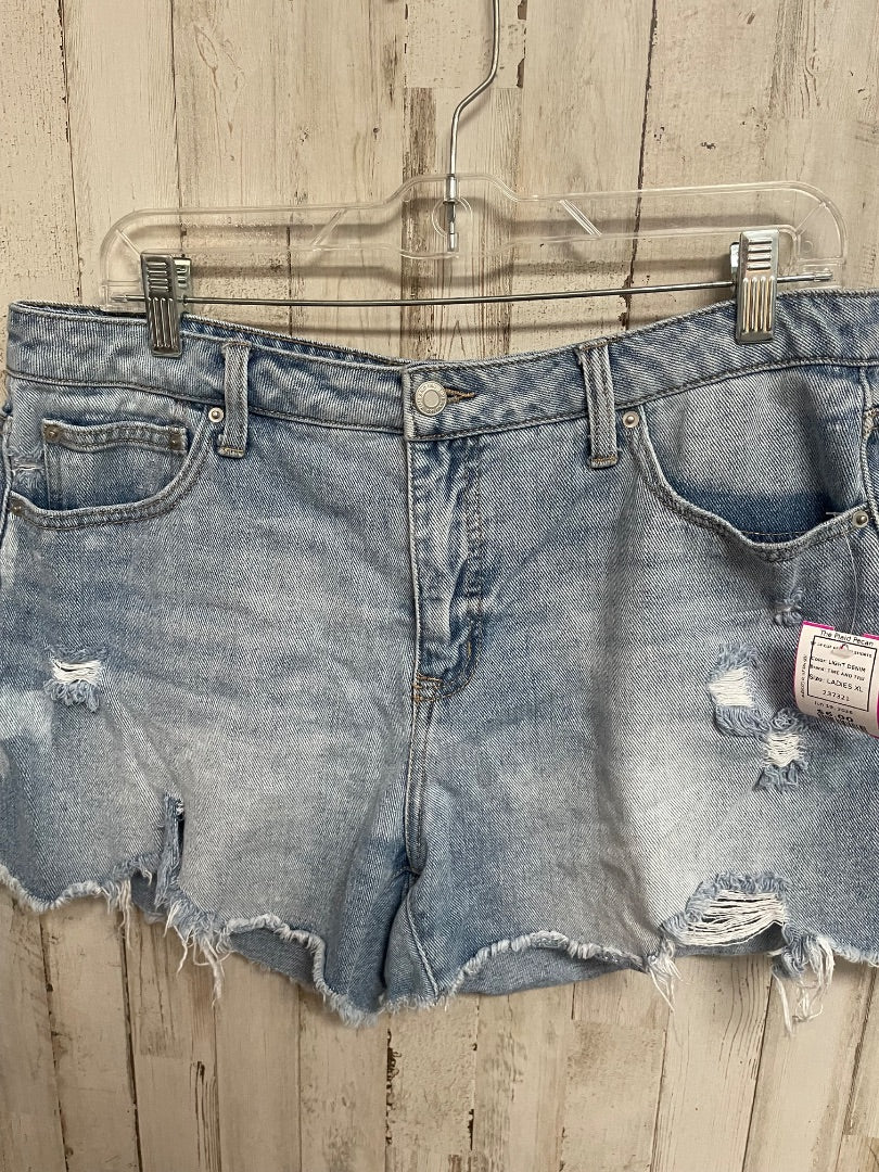 LIGHT DENIM TIME AND TRU SZ 14 CUT OFF JEAN SHORTS, LADIES XL