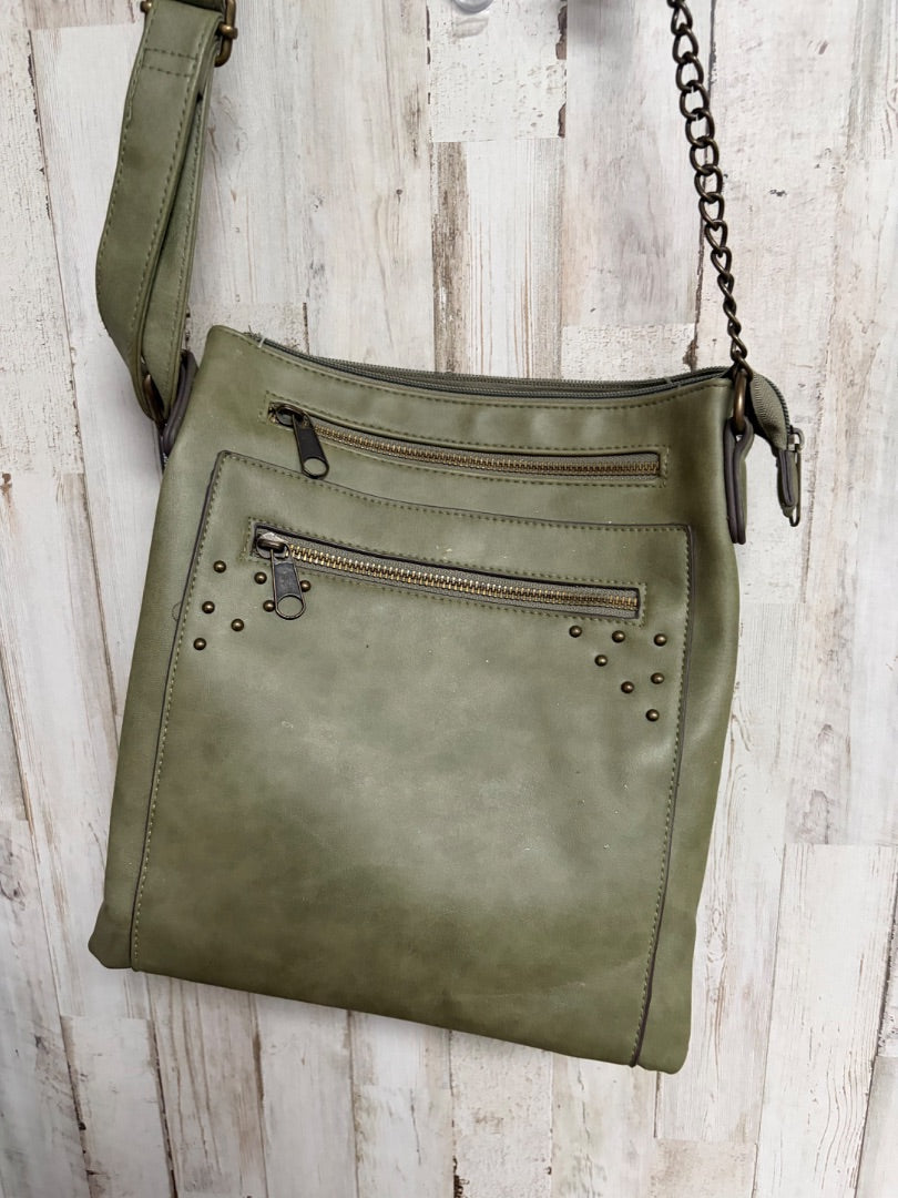 OLIVE STUDDED PURSE