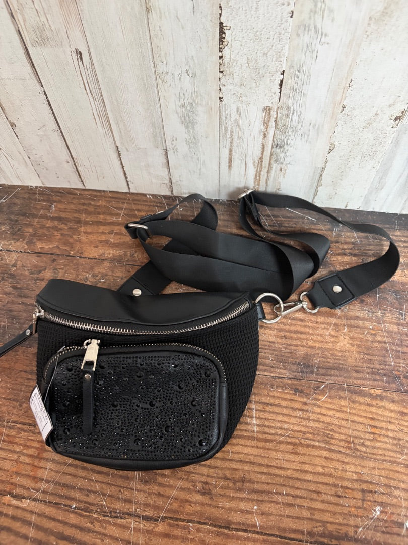 BLACK STEVE MADDEN EMBELLISHED CROSS BODY