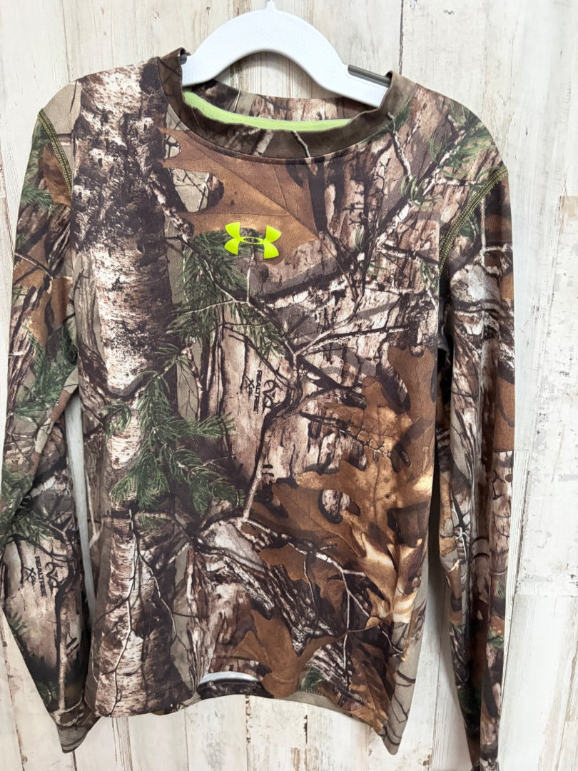 OLIVE UNDER ARMOUR CAMO DRY FIT LONG SLEEVE, BOY 8