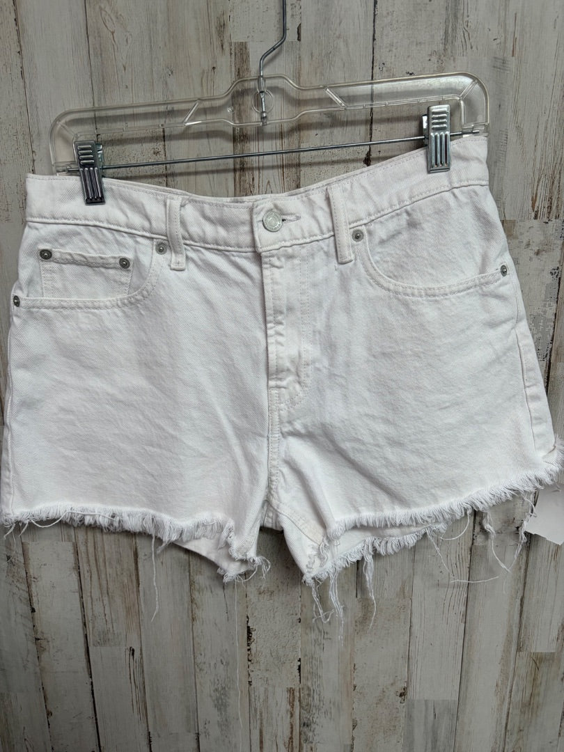 WHITE LUCKY 6/28 CUT OFF SHORTS, LADIES M