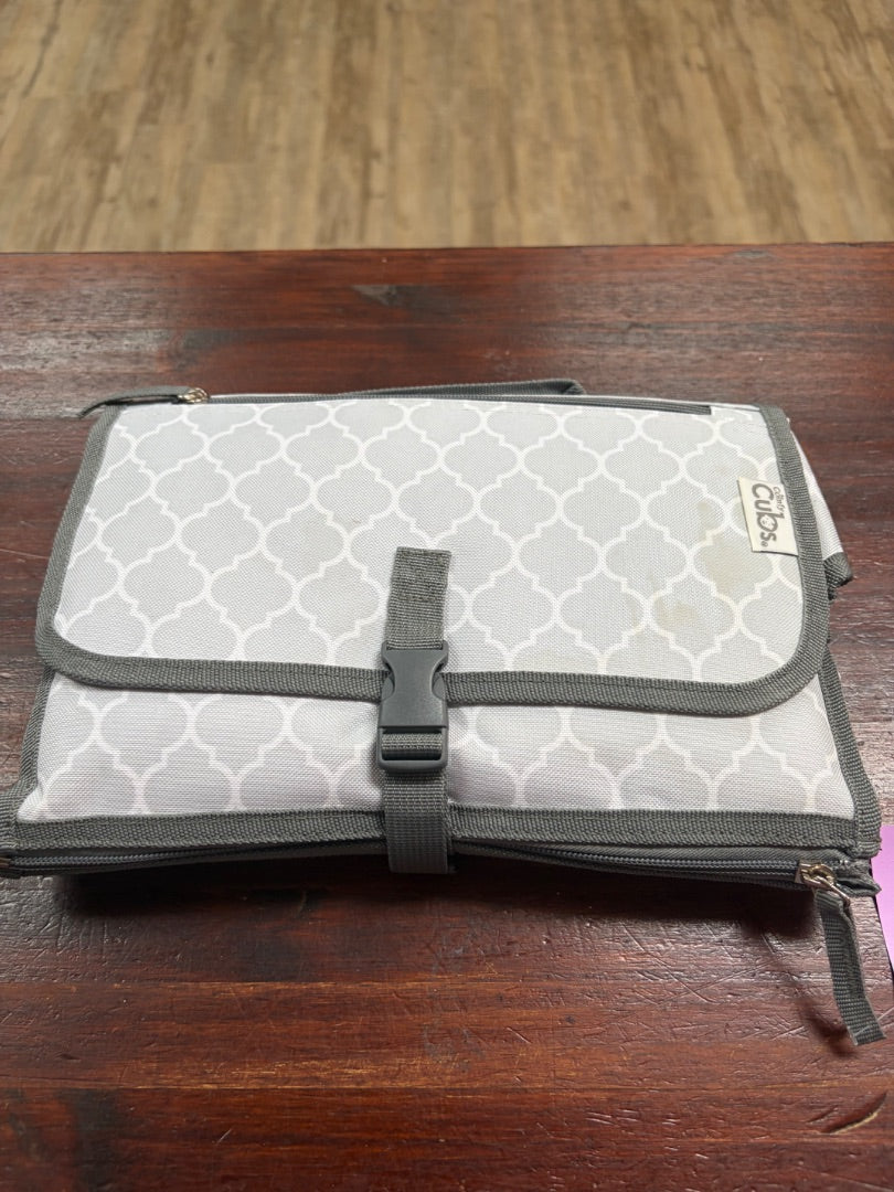 GREY COMFY CUBS TRAVEL CHANGING PAD