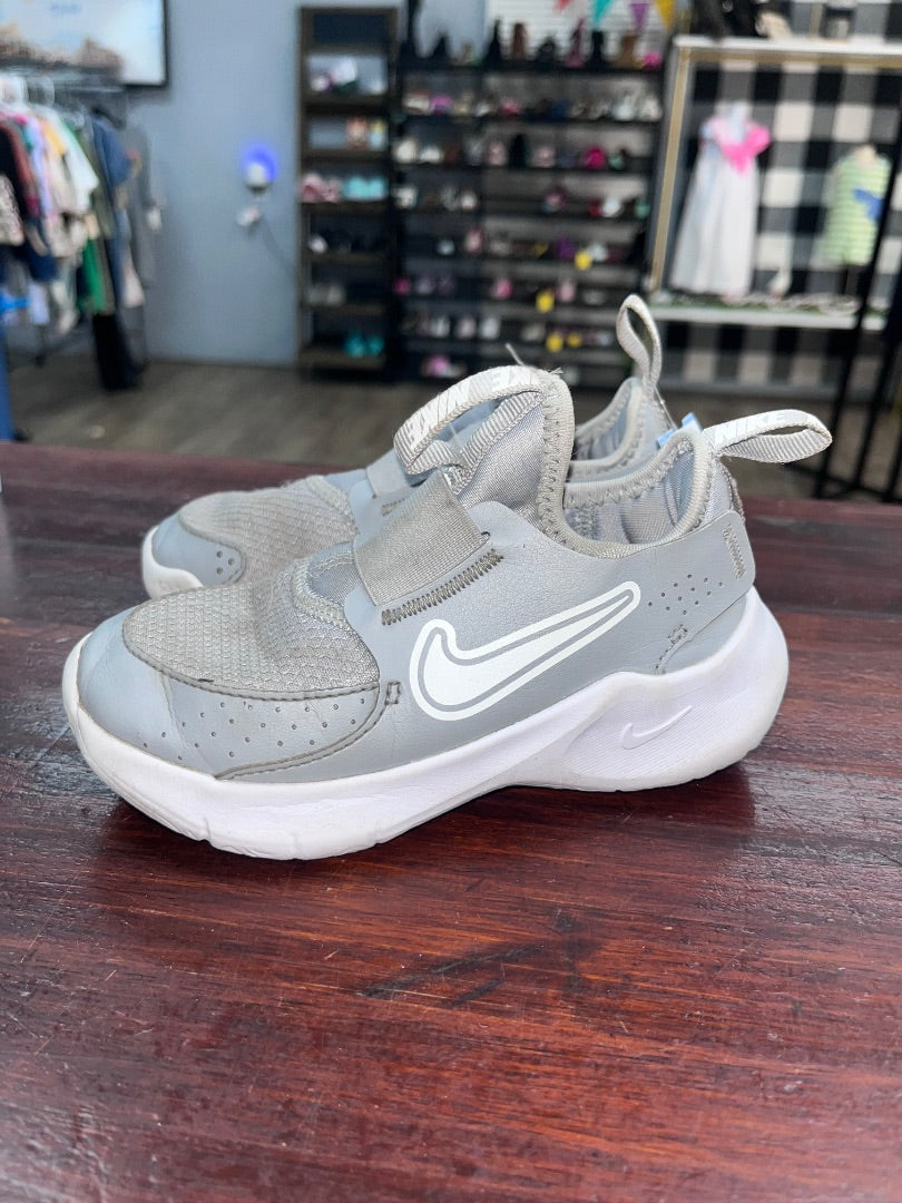 GREY NIKE SLIP ON SNEAKERS, SHOES 10