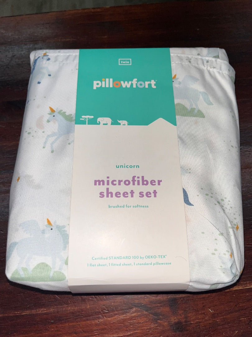 WHITE PILLOWFORT NEW UNICORN TWIN SHEET SET