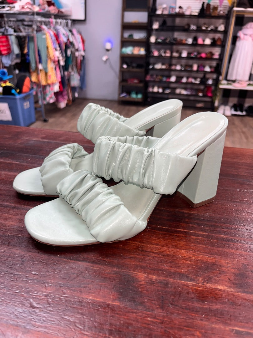 LIGHT GREEN SHU SHOP DOUBLE STRAP HEEL SANDALS, SHOES A8.5