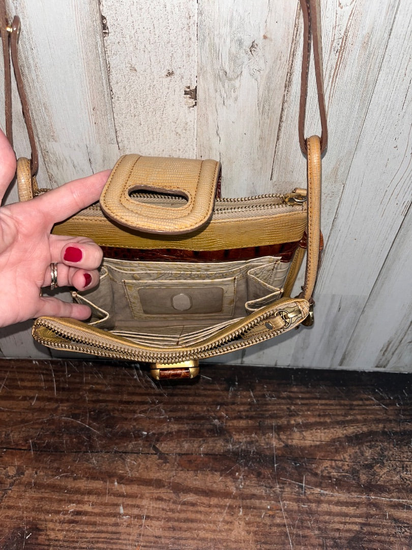 BROWN BRAHMIN BI-FOLD LEATHER CROSS BODY