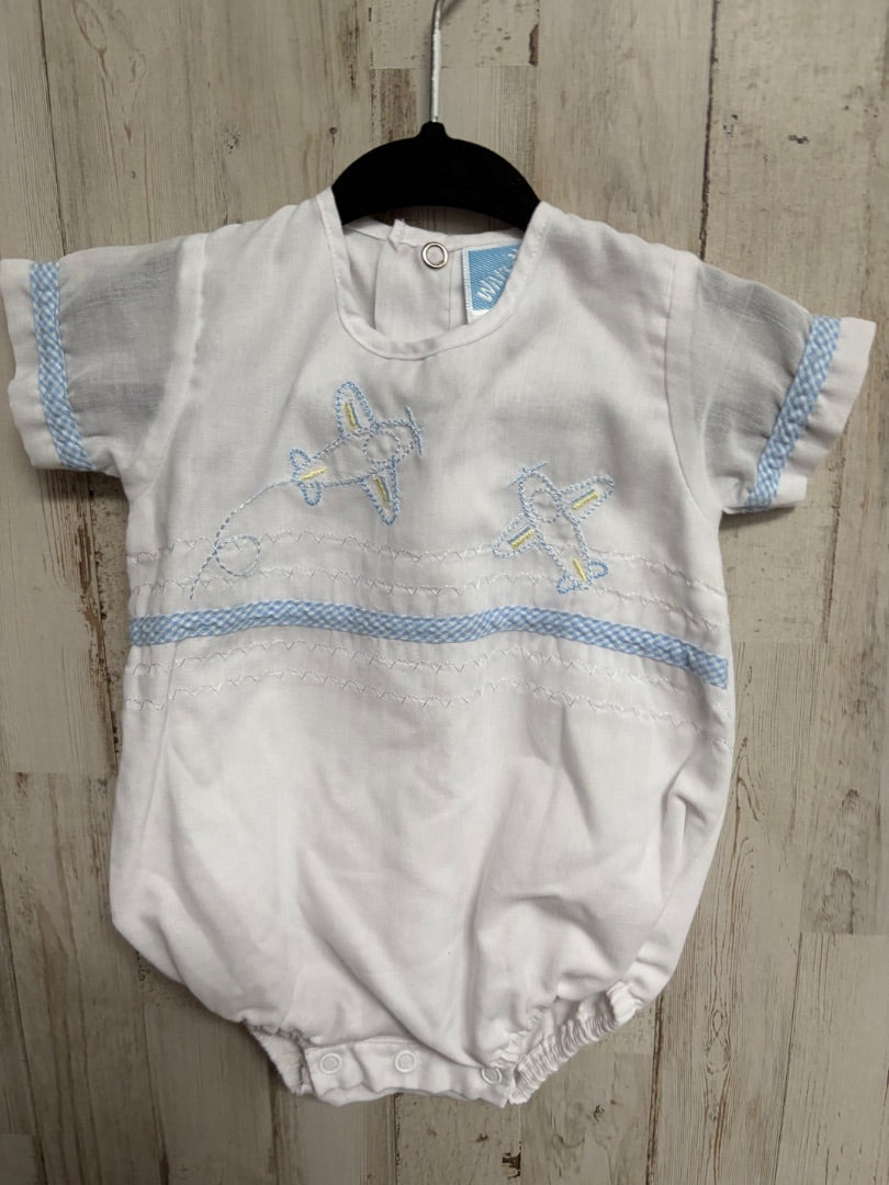 WHITE WILL BETH PLANE STITCHED BUBBLE, BOY 0-3M