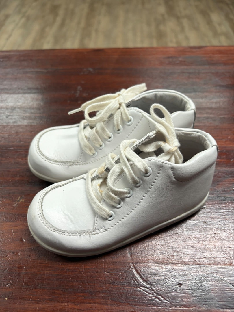 WHITE STRIDE RITE LEATHER HIGH TOP WALKER SHOES, SHOES 8