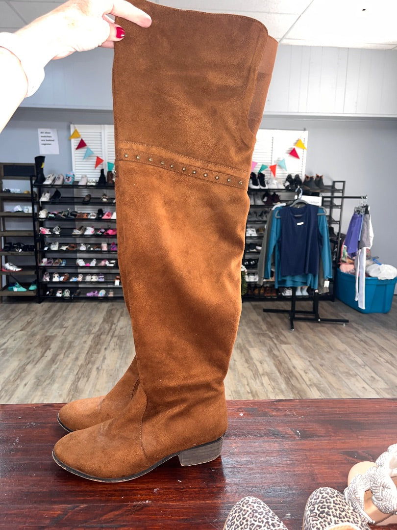 BROWN SUEDE KNEE HIGH BOOTS, SHOES A8/9