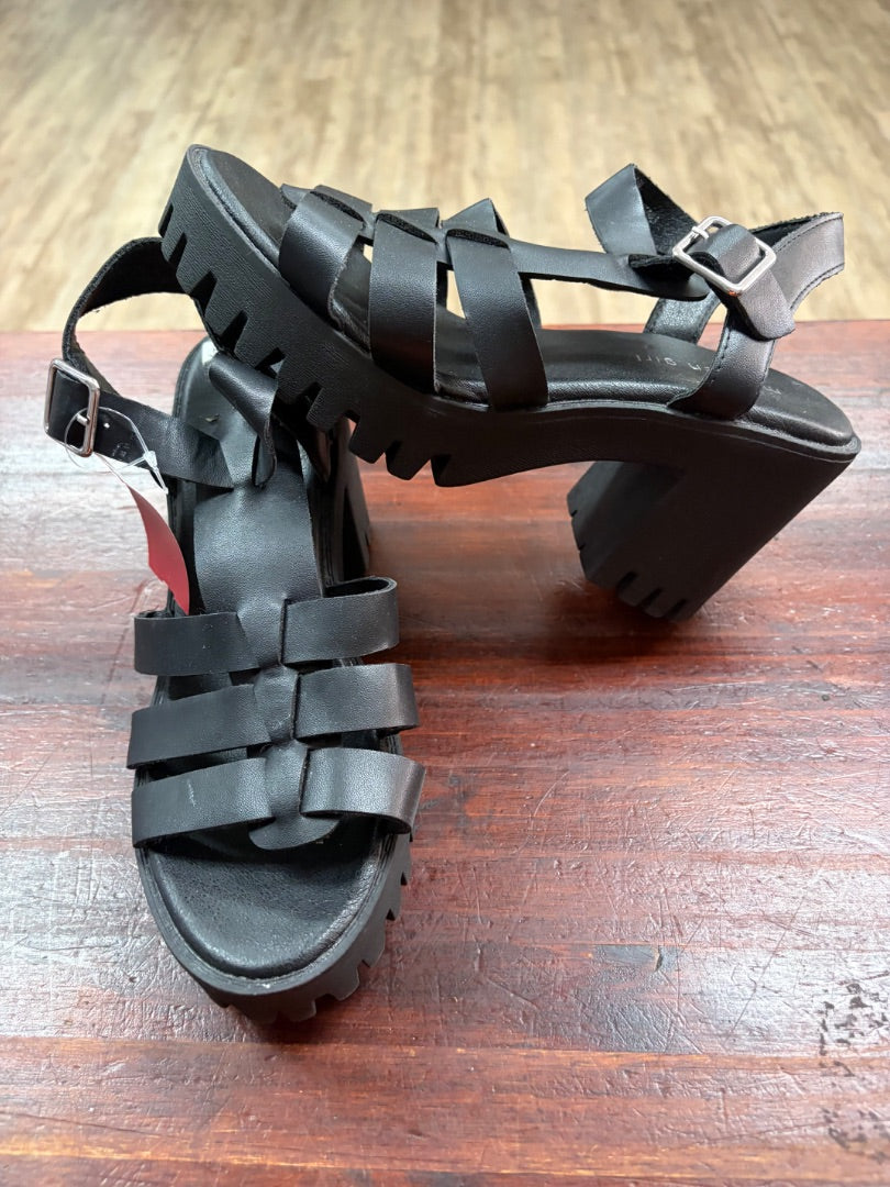 BLACK MADDEN GIRL STRAPPY CHUNKY HEELS, SHOES A8.5