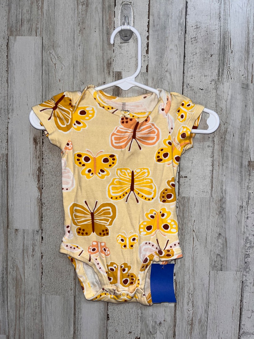 YELLOW CARTERS BUTTERFLY ONESIE, GIRL 6M