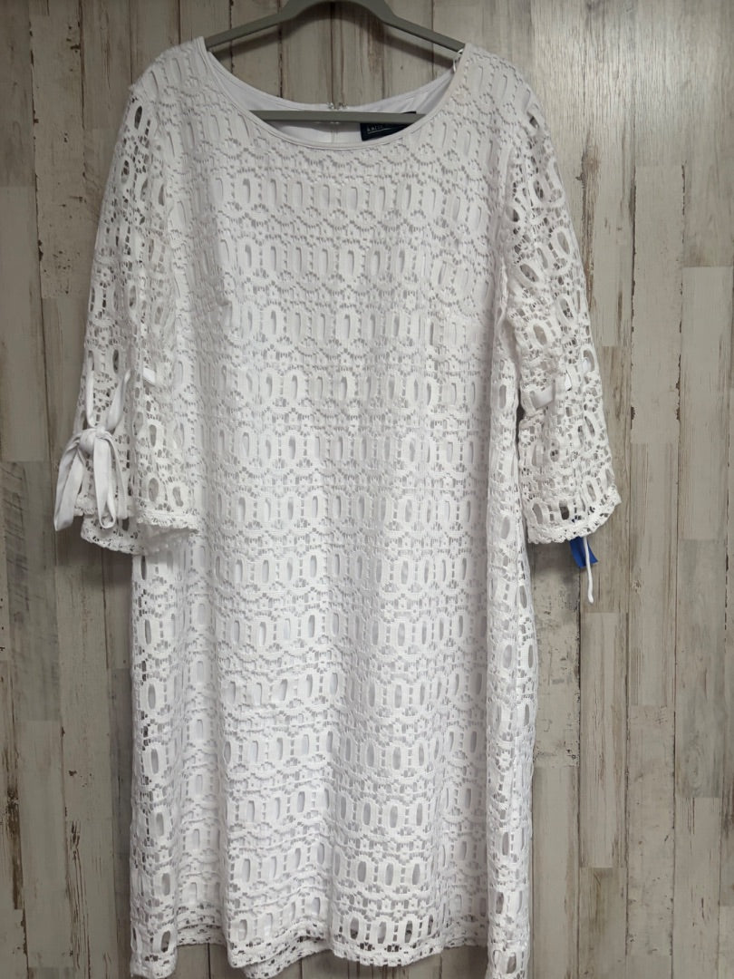 WHITE KAREN STEVENS LACE LAYERED DRESS SZ 16, LADIES XL