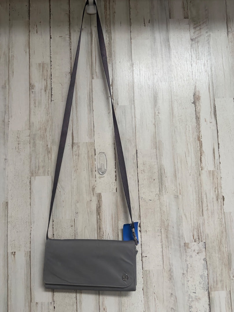 GREY LULULEMON SMALL CROSSBODY