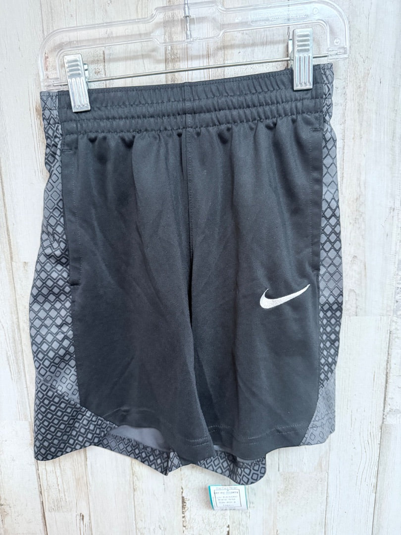 BLACK/GREY NIKE DRY FIT SHORTS, BOY 8