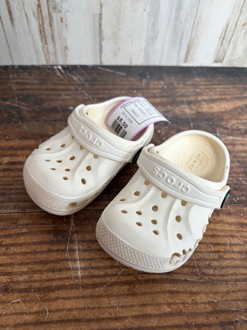 WHITE CROCS RUBBER SHOES, SHOES 7