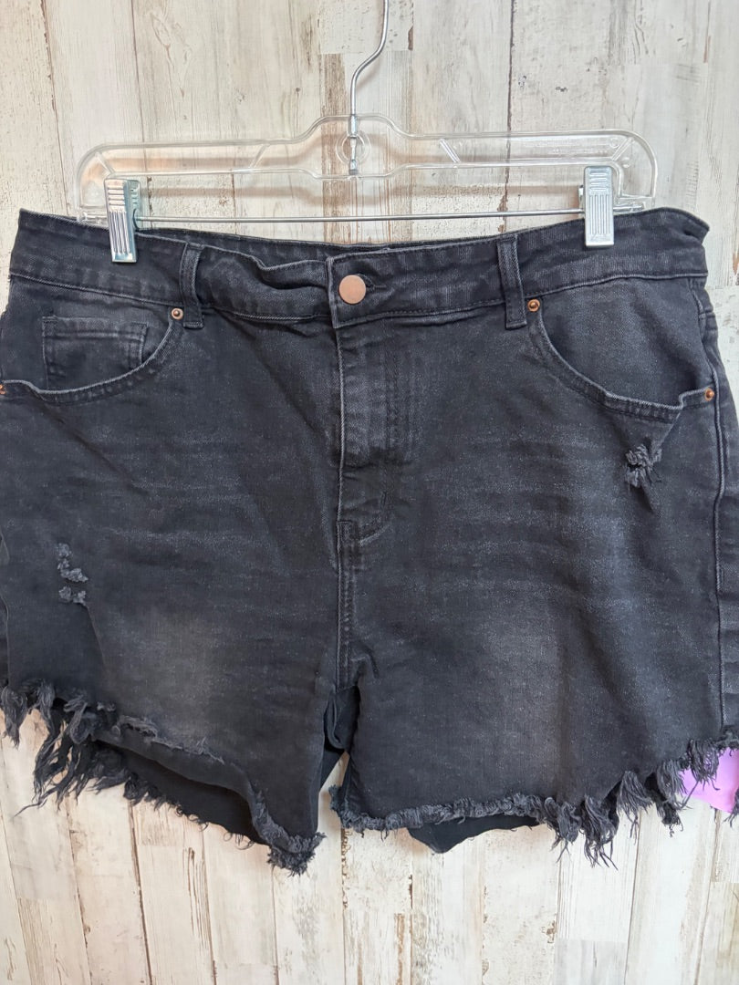 BLACK CUT OFF JEAN SHORTS, LADIES XL