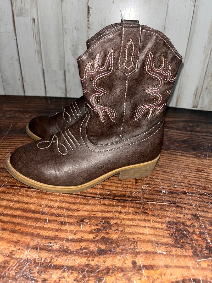 BROWN WONDER NATION BOOTS, SHOES 13