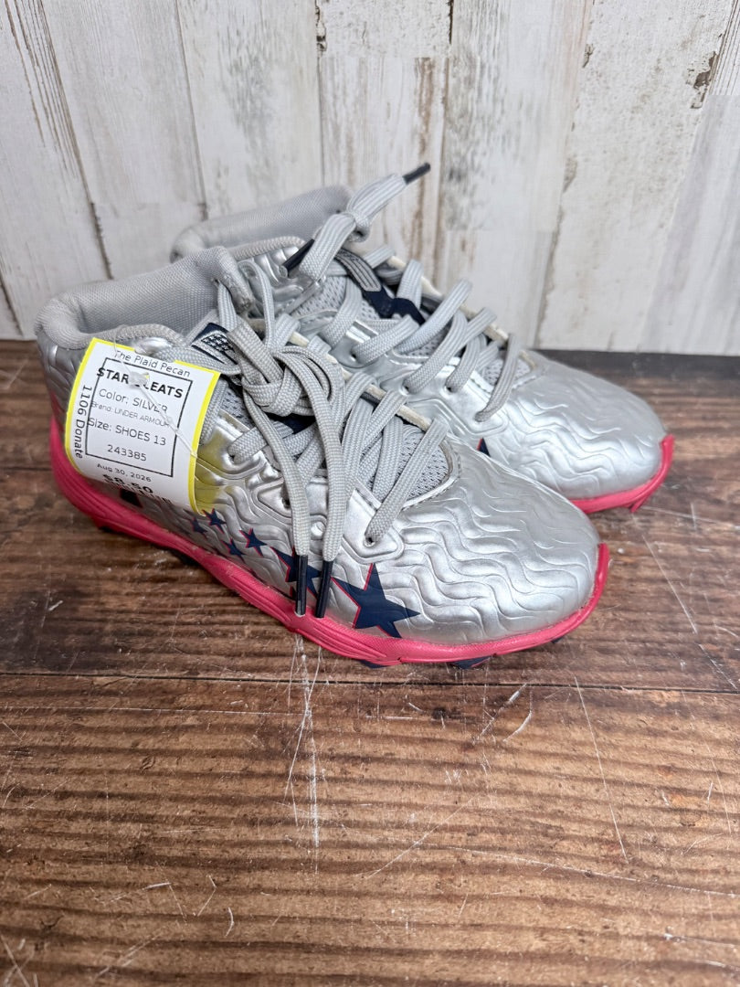 SILVER UNDER ARMOUR STAR CLEATS, SHOES 13