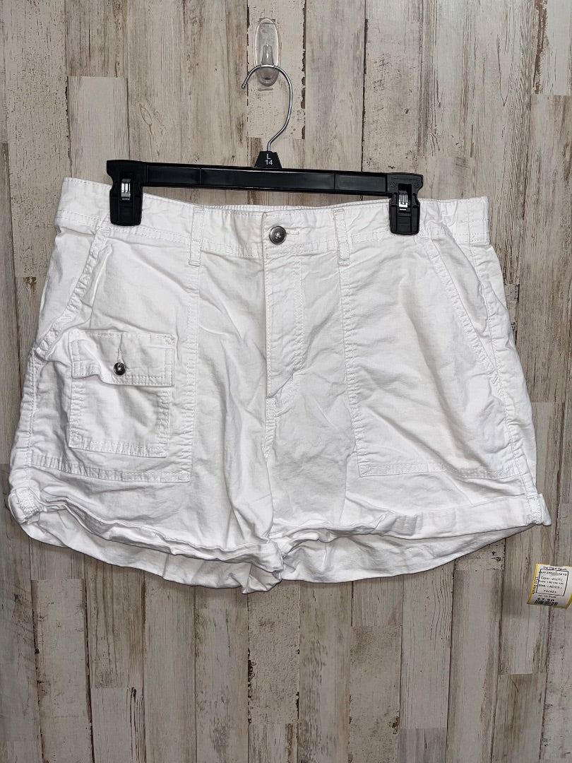 WHITE TIME AND TRU CUFF SHORTS SZ 12, LADIES L